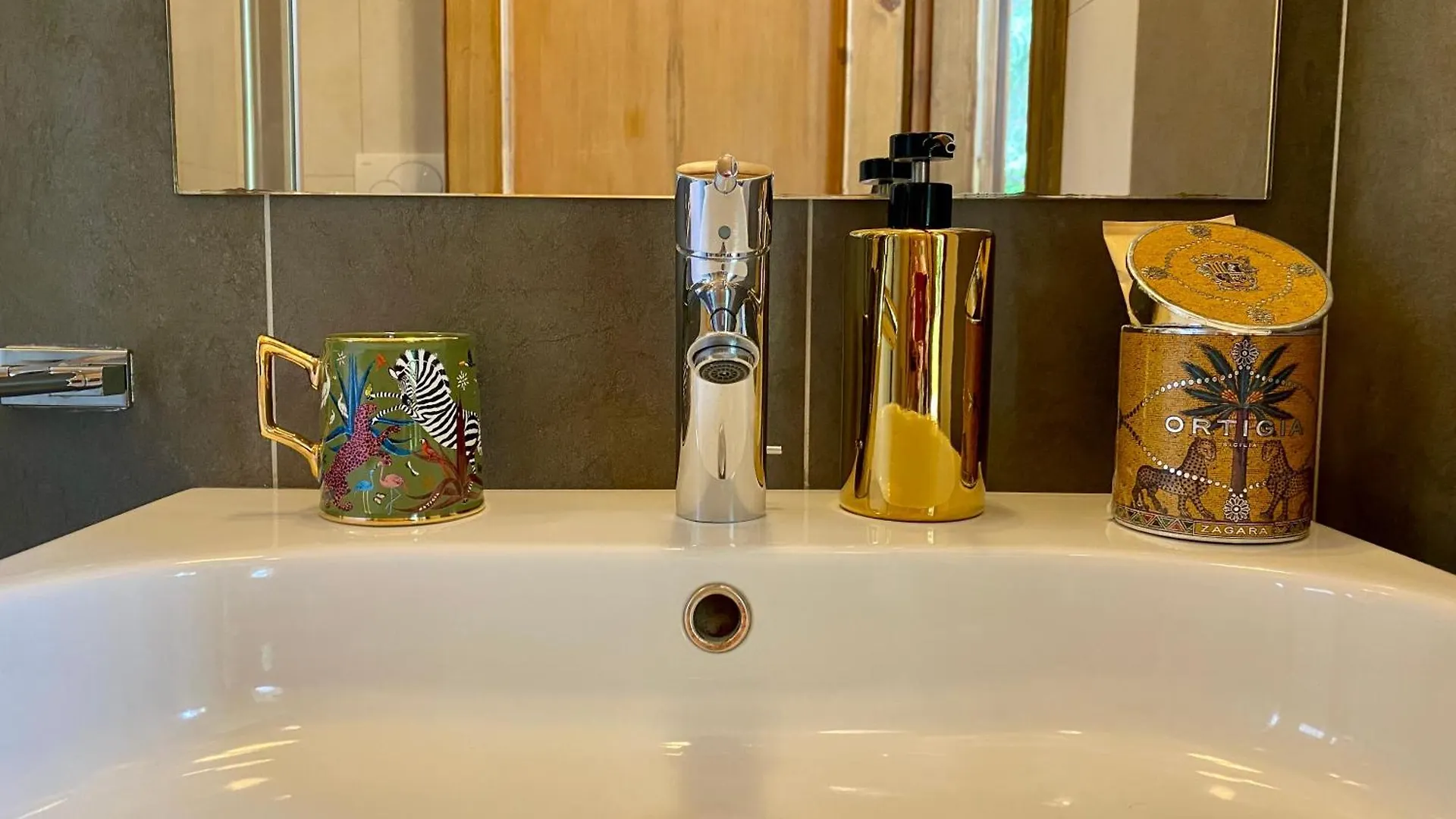 Pozzo Di Mezzo B&B 볼로냐